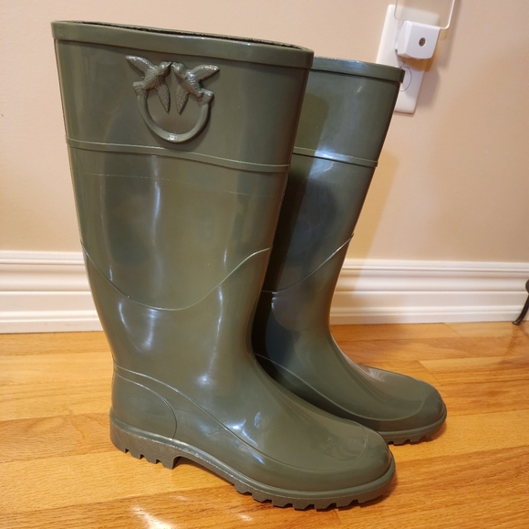 PINKO Love-embossed wellington boots .NWOT .(  big for me) - Picture 7 of 12